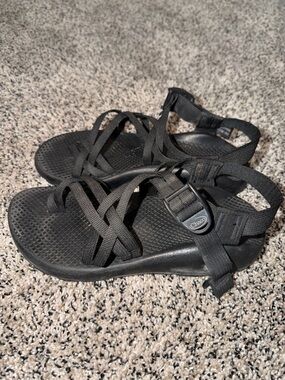 Chaco Black Strappy Sandals Women’s Size 7 Woven Crisscross Straps